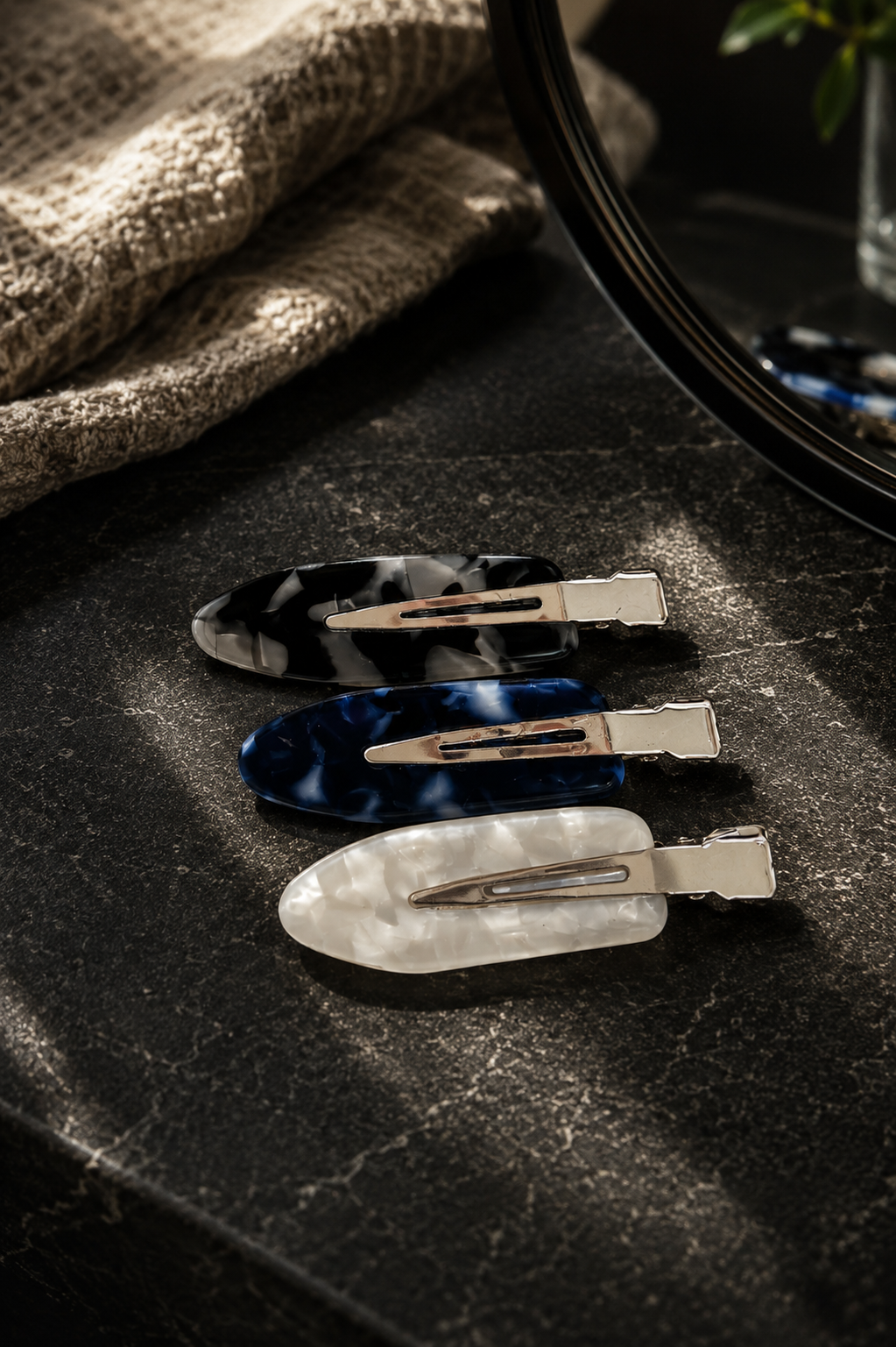 Creaseless Clips